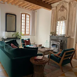 https://le-patio-darles.fr-provencehotel.com